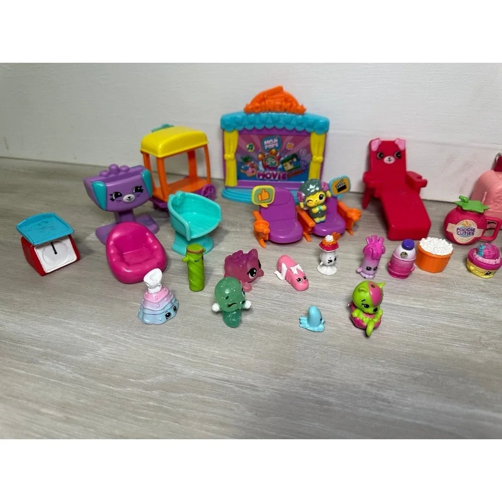 Shopkins Playset Lot ‎ Figures Accessories Movie Theater Kitchen Fun